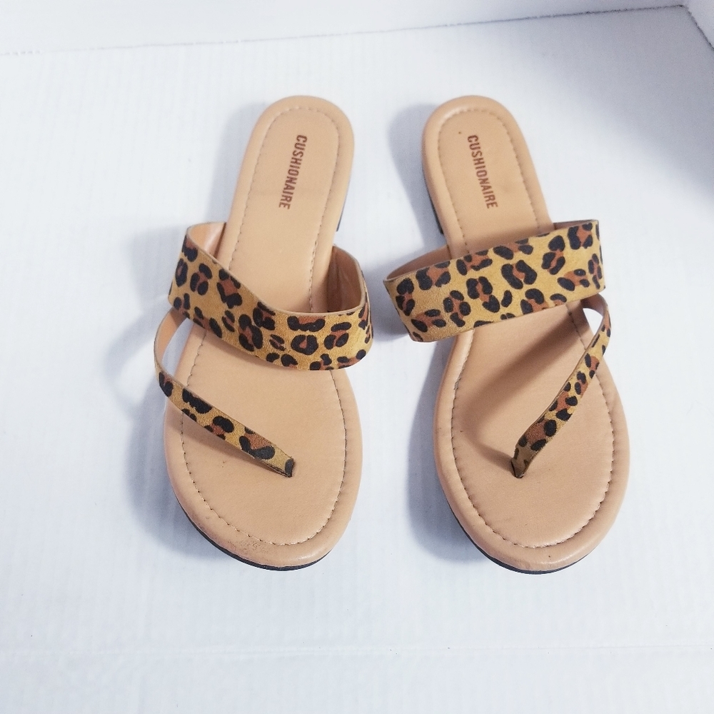 CUSHIONAIRE LEOPARD FLIP FLOP SANDALS SIZE 8.5
